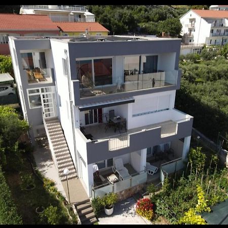 Apartments Anaivana تروغير المظهر الخارجي الصورة