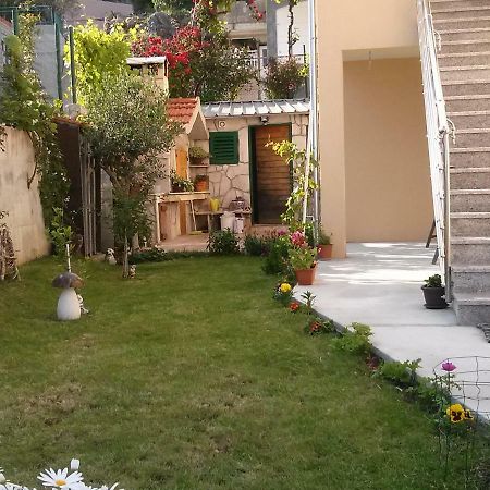 Apartments Anaivana تروغير المظهر الخارجي الصورة