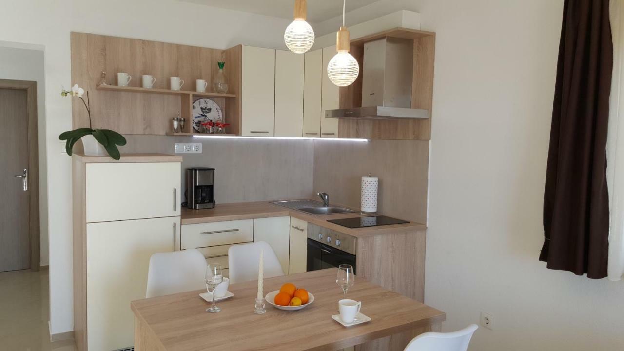 Apartments Anaivana تروغير المظهر الخارجي الصورة