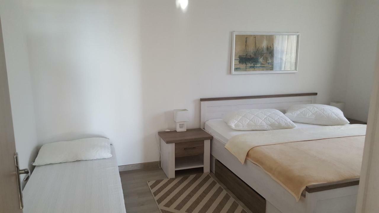 Apartments Anaivana تروغير المظهر الخارجي الصورة