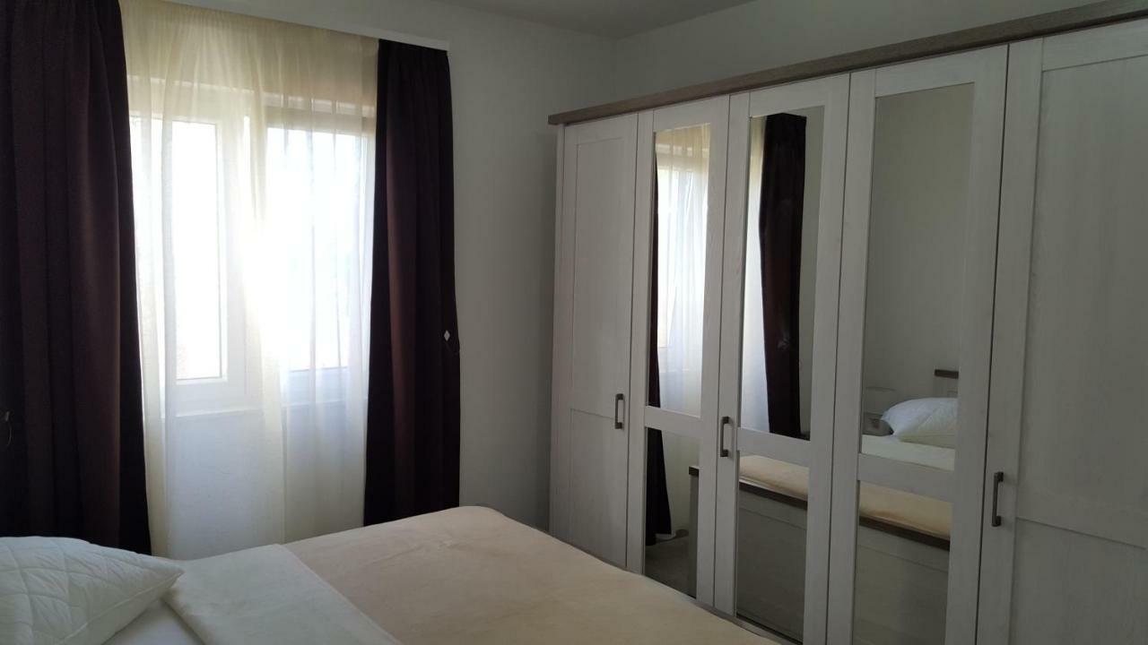 Apartments Anaivana تروغير المظهر الخارجي الصورة