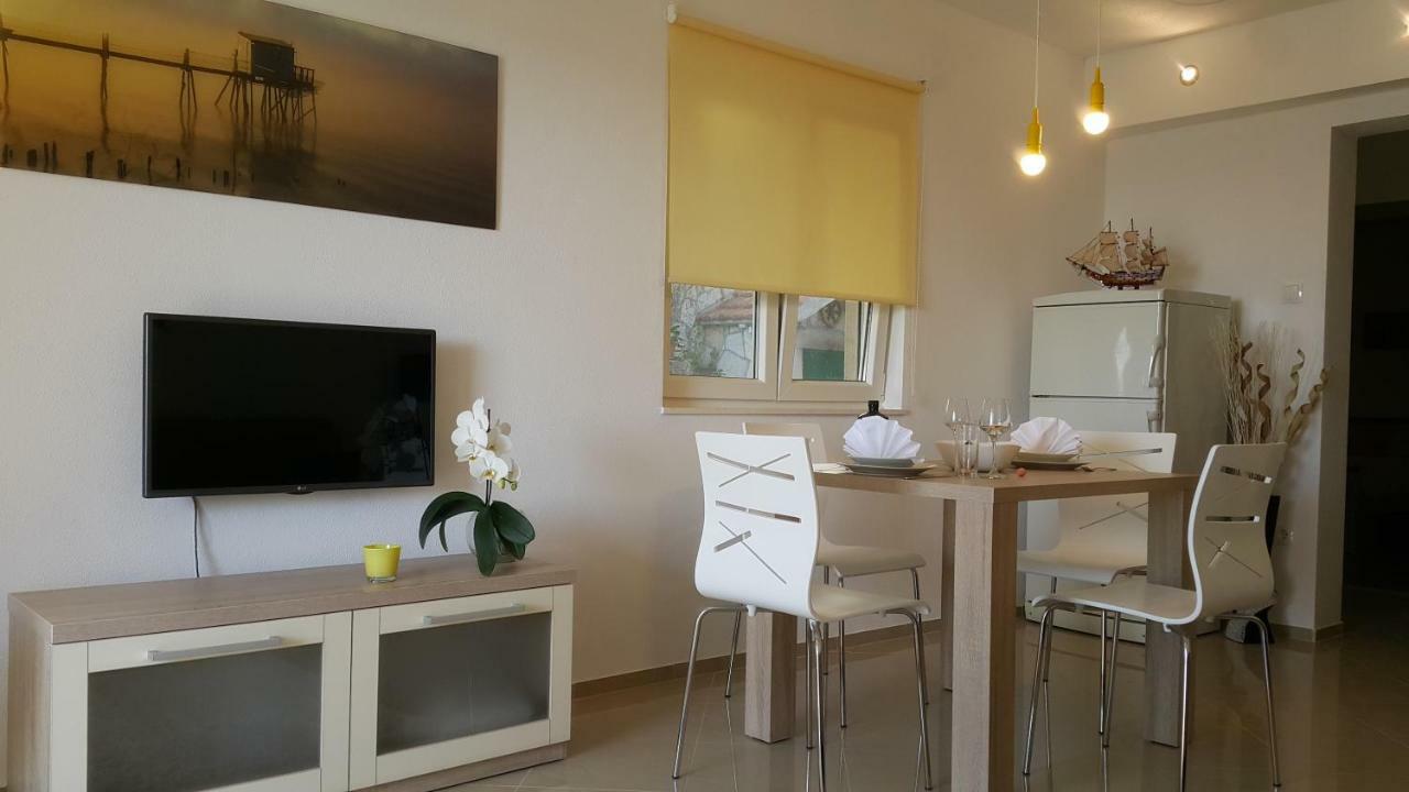 Apartments Anaivana تروغير المظهر الخارجي الصورة