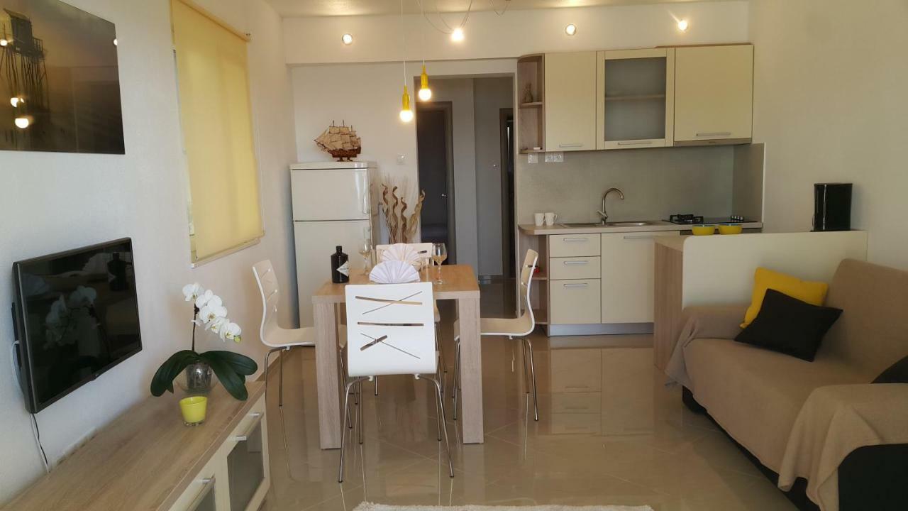 Apartments Anaivana تروغير المظهر الخارجي الصورة